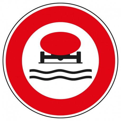 Interdit aux véhicules transportant des marchandises polluantes