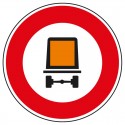 Interdit aux véhicules transportant des matières dangereuses