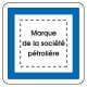 Station service (avec logo de la société pétrolière)