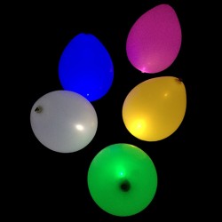 5 ballons multicolores à LED